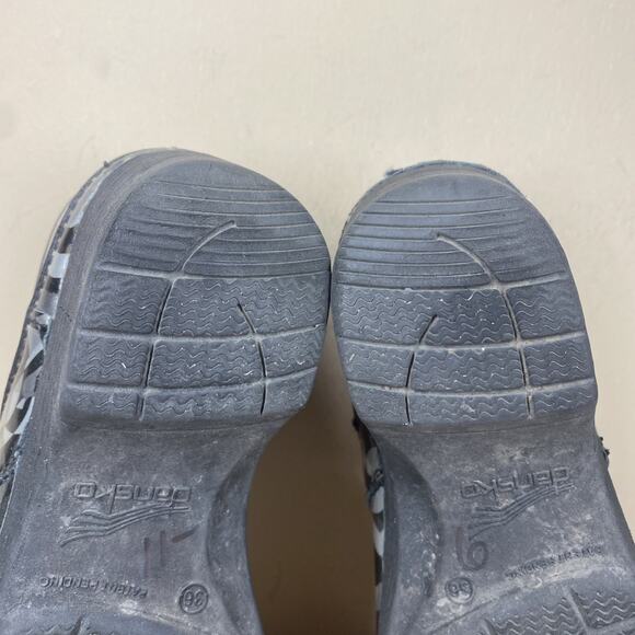 Dansko LT Pro Twisty Womens Black And Silver Size 36 6 Patent Leather Clogs - Picture 8 of 11